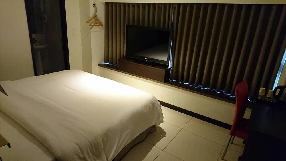 Bravo Hotel Taichung Extérieur photo