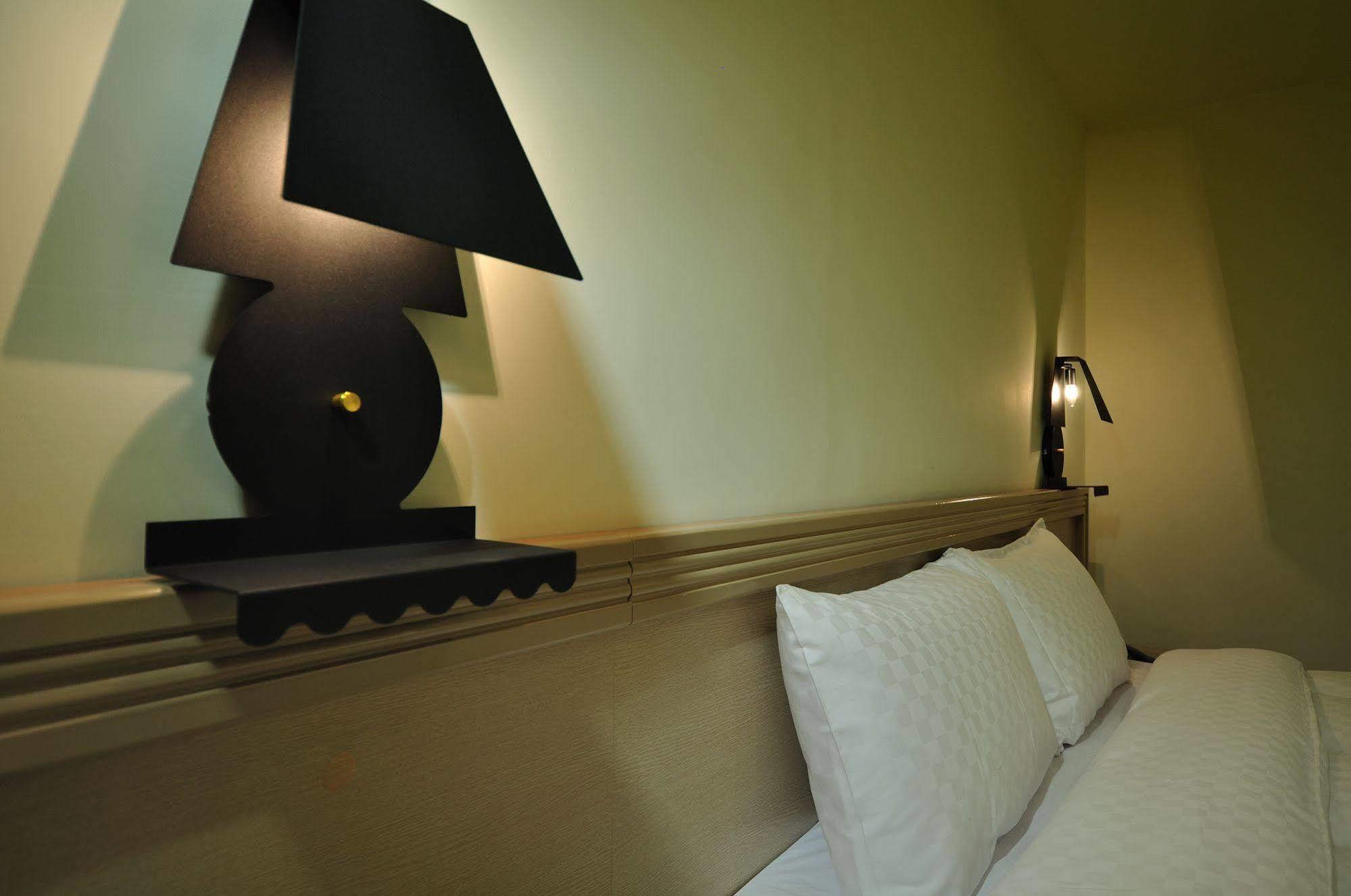 Bravo Hotel Taichung Extérieur photo